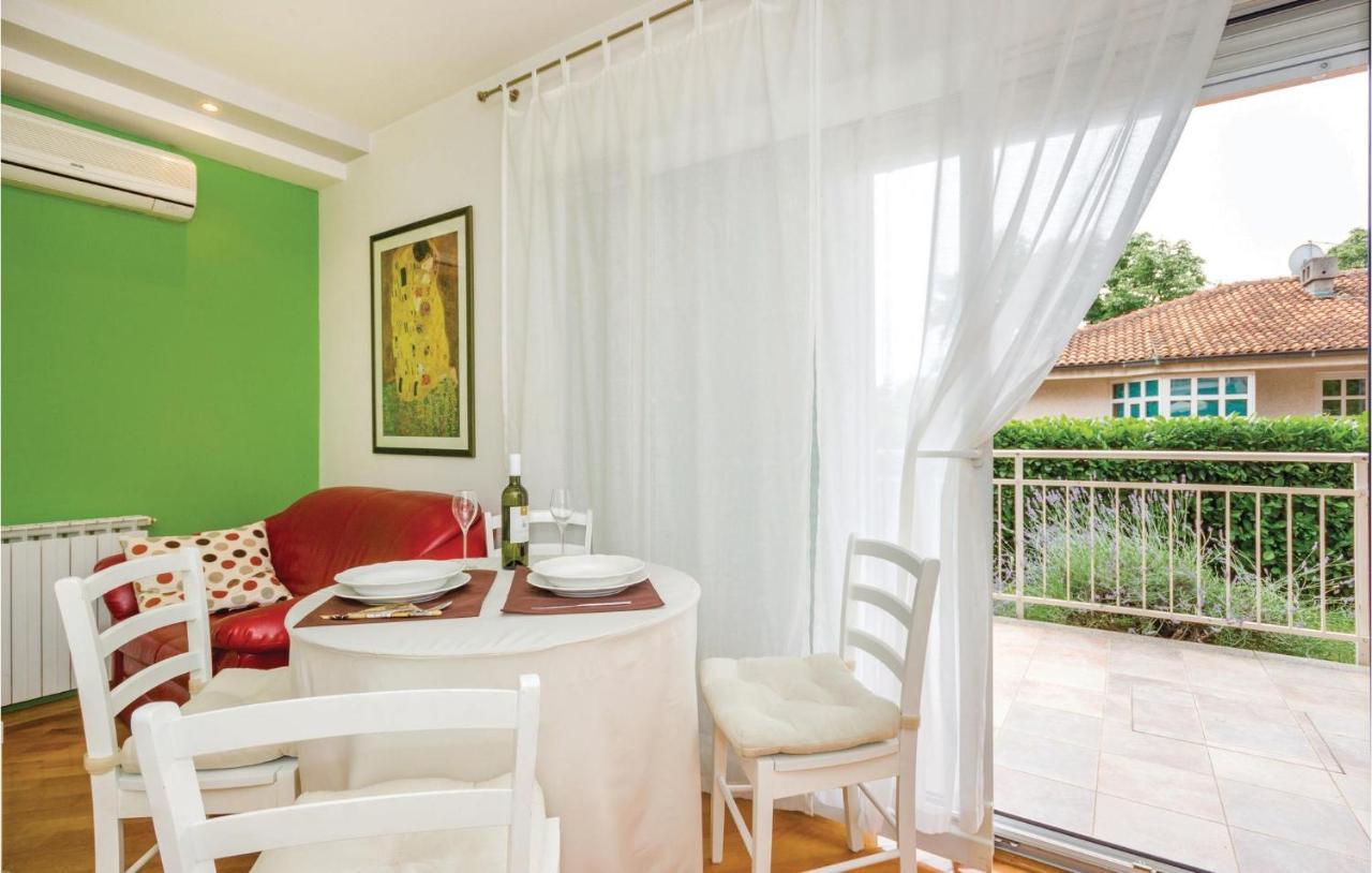 1 Bedroom Amazing Apartment In ริเยกา ภายนอก รูปภาพ